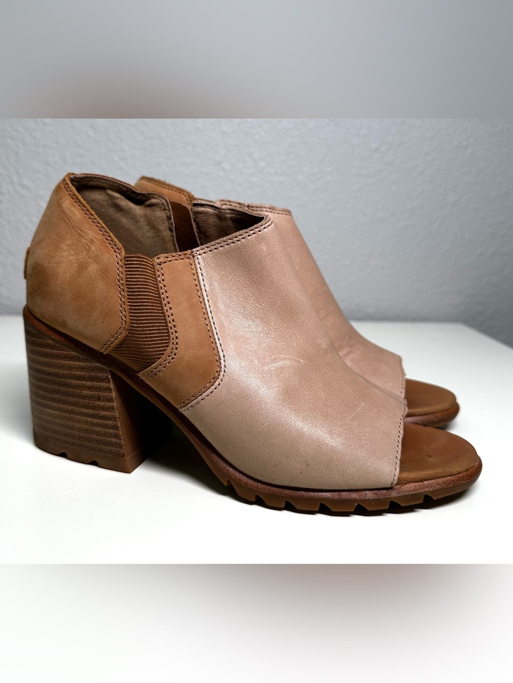Sorel Women’s Nadia Ankle Bootie Peep Toe Boot Beige Tan Size 7